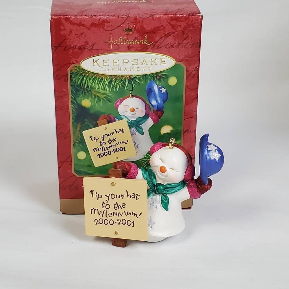 2000 Hallmark Keepsake Ornament “Tip Your Hat to the Millennium” Snowman w/ Box